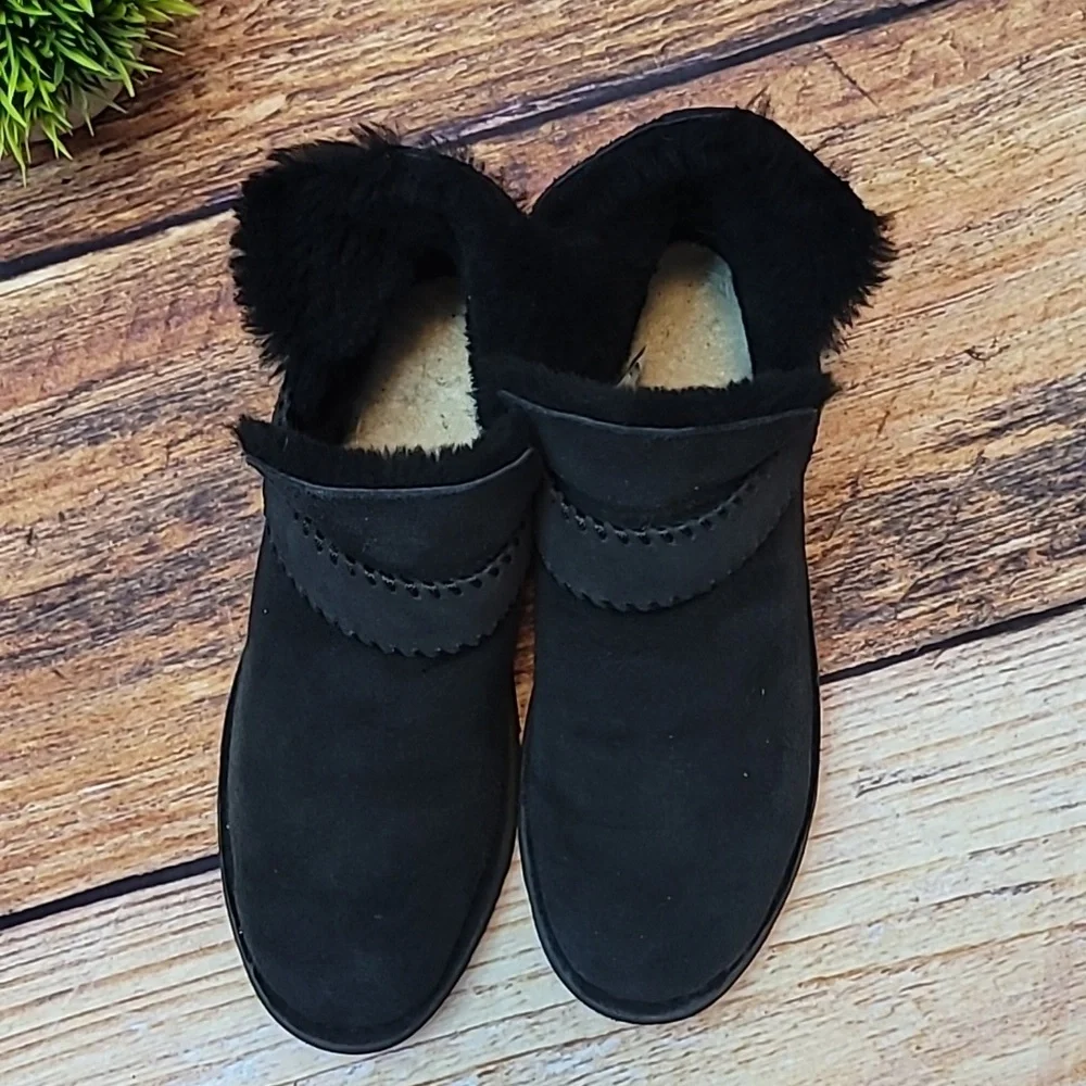 UGG McKay Boots - Picture 12 of 16